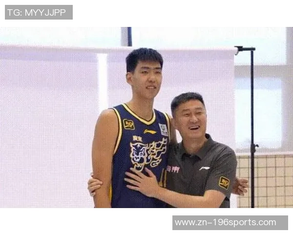 G2赛场热战徐昕陪练助力山西外援加练杜锋再谈外援实力差距